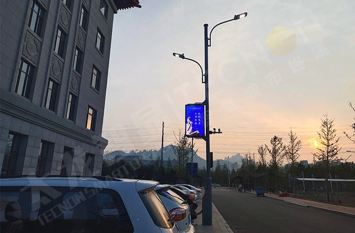 LED燈桿屏,燈桿屏 LED燈桿屏,燈桿屏